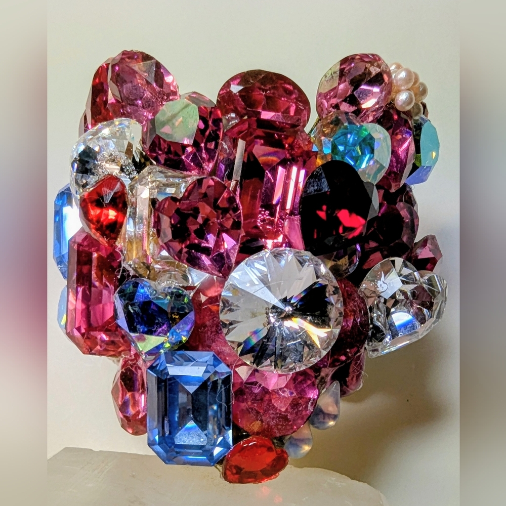 Wendy Gell Swarovski Wristy Cuff Pink Crystal Light Blue Peridot Hearts Pearl .